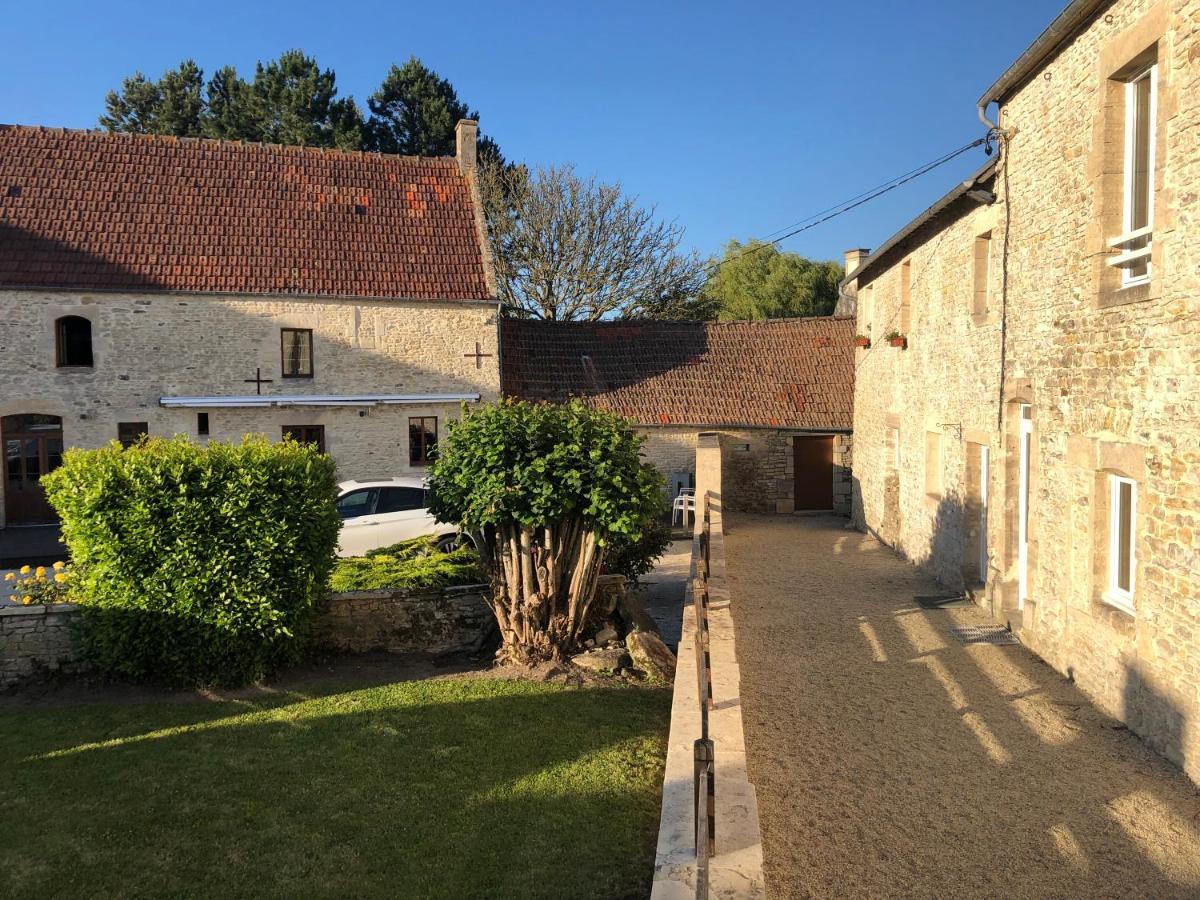 Tracy-sur-Mer Gite Avec Jardin A 1,5 Km Des Plages Du Debarquement מראה חיצוני תמונה
